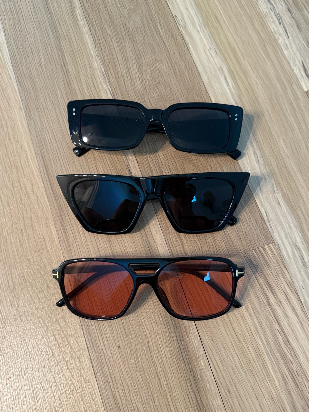 Stylish Black Women's Sunglasses - Classic Black Frames